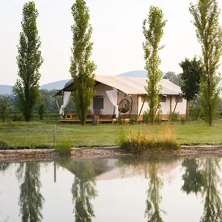 Lüks kamp alanı Glamping Kolpa 2*