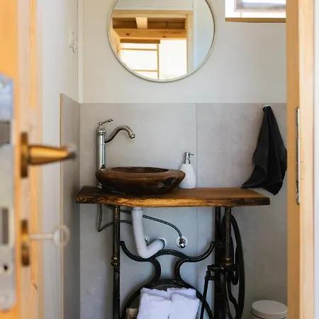 Campo de lujo Glamping Kolpa