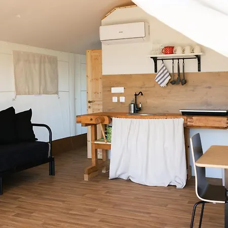 Glamping Kolpa 2* Gradac