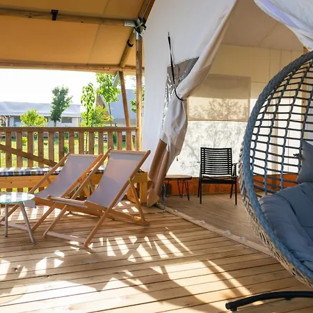 Campo de lujo Glamping Kolpa Gradac