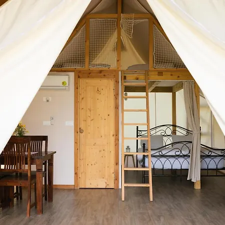 Glamping Kolpa ラグジュアリーテント 2*
