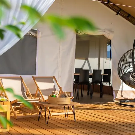 Lüks kamp alanı Glamping Kolpa Gradac