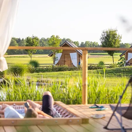 Glamping Kolpa Campo de lujo Gradac