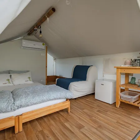 Glamping Kolpa Campo de lujo