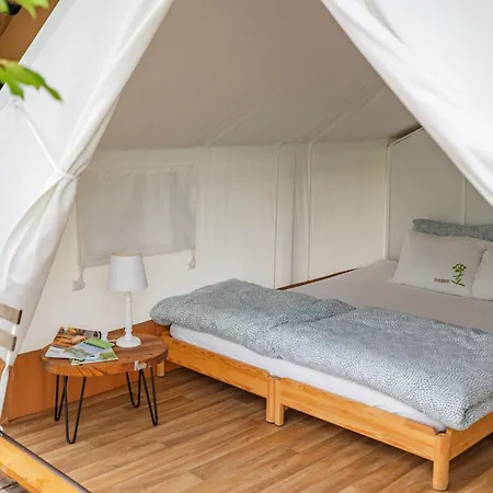 Campo de lujo Glamping Kolpa