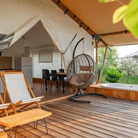 Glamping Kolpa Campo de lujo 2*