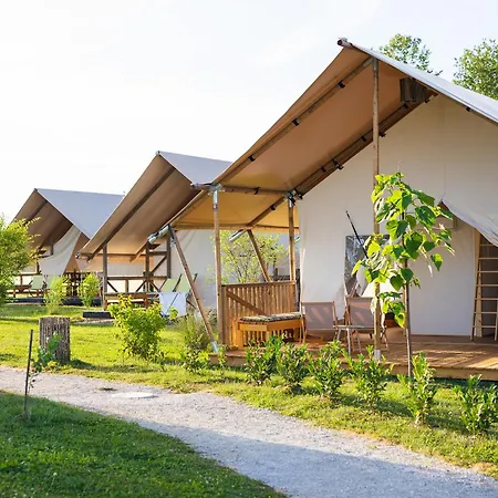 Luxe tent Glamping Kolpa