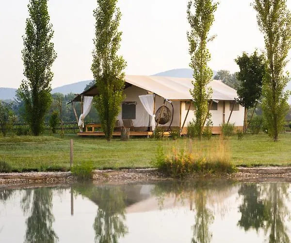 Luxusní stan Glamping Kolpa 2*