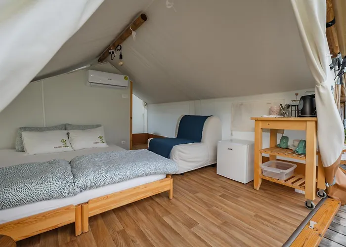 Glamping Kolpa 럭셔리텐트