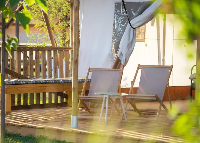 Glamping Kolpa 2* Gradac